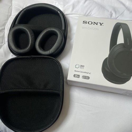 SONY WH-CH720N ヘッドホンケース付き