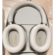 SONY ワイヤレスヘッドホン WH-1000XM5 　シャンパンゴールド