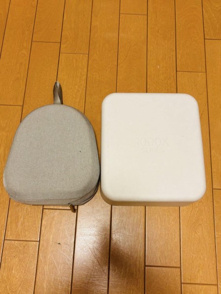 SONY WH1000XM5 ホワイト　ケース&箱あり