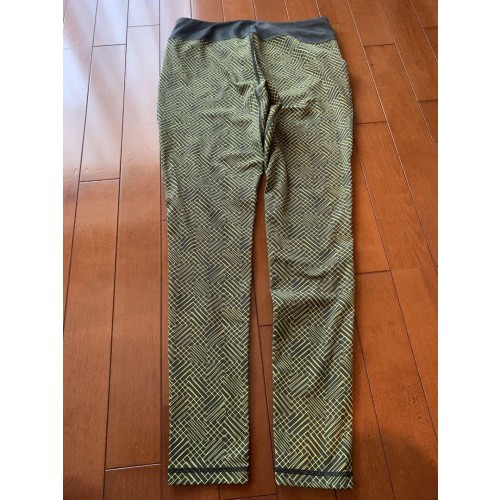 ヨガパンツ　スポーツレギンス　XL UNIQLO