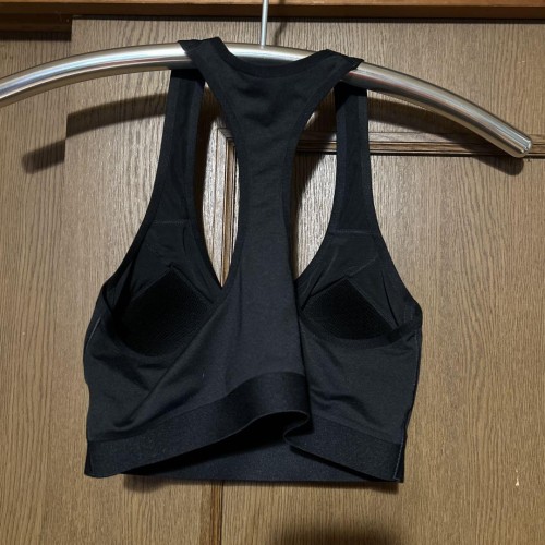 ユニクロ　スポーツブラ　M ブラック