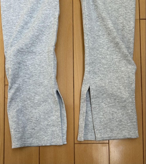 ★ UNIQLO★リブレギンス(ライトグレー)★