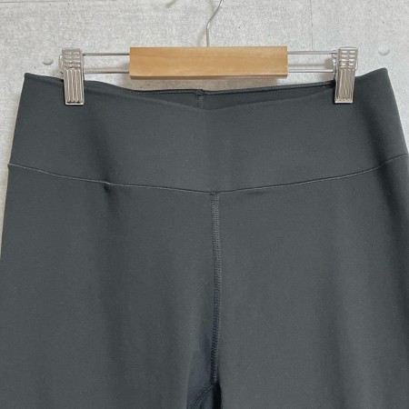 【UNIQLO】ユニクロエアリズム　ソフトレギンス　（Ｌ）　スポーツ　黒