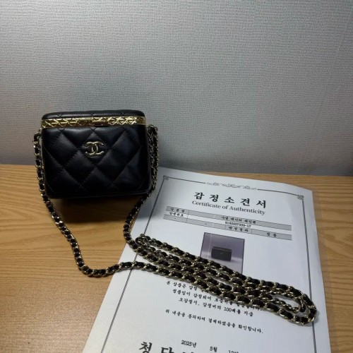 32 ブンダエ ／ 証明書を持っています Chanel(シャネル) バニティ チェーン ショルダーバッグ