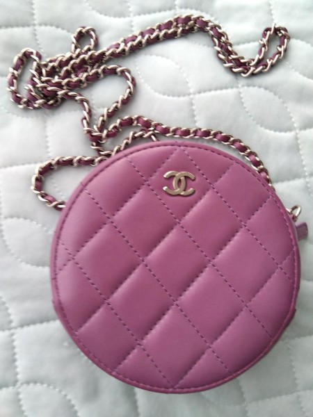 【最終値下げ】CHANELスモールレザー　シャネル　ラウンドショルダーバック