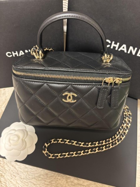 CHANEL トップハンドルバニティショルダー