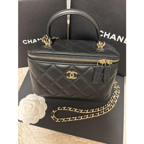 CHANEL トップハンドルバニティショルダー