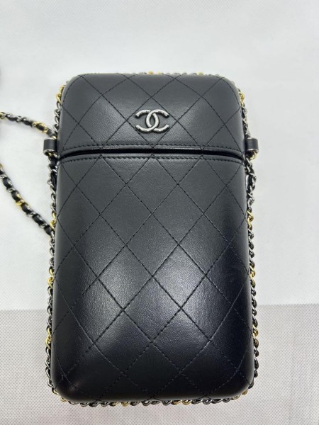 【希少】CHANEL チェーンショルダー　フォンケース　スマホケース