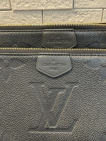 Louis Vuitton ブラックショルダーバッグ