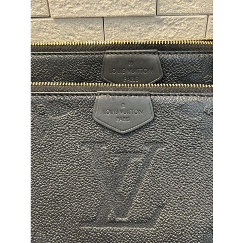 Louis Vuitton ブラックショルダーバッグ