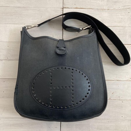 HERMES エルメス ショルダーバッグ エヴリン □J刻印 ブラック