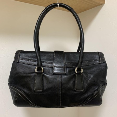 COACH 肩かけショルダーバッグ　ハンドバッグ　ステッチ ベルト ソーホー