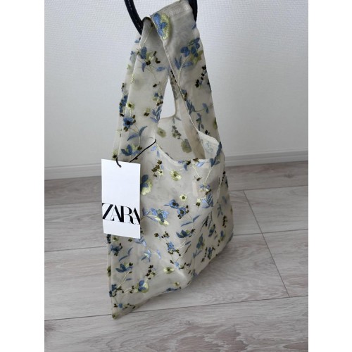 ZARA 小花柄刺繍レースバッグ