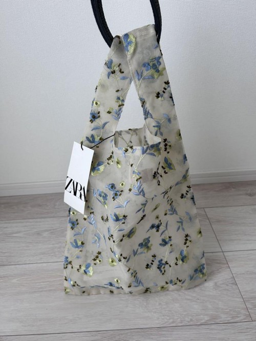 ZARA 小花柄刺繍レースバッグ