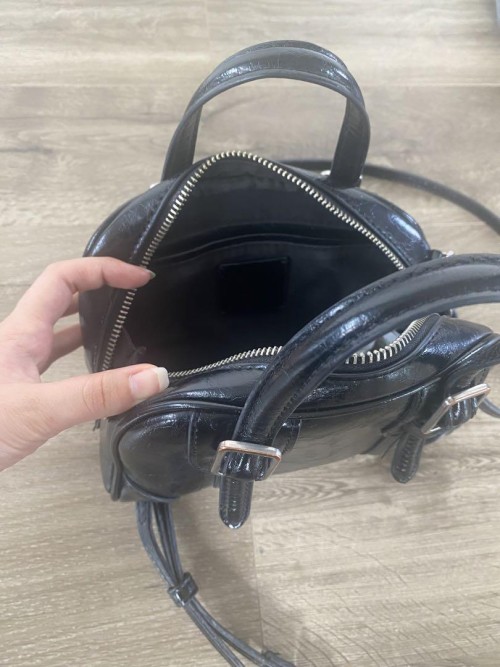 zara ミニボストン　ショルダーバッグ　黒