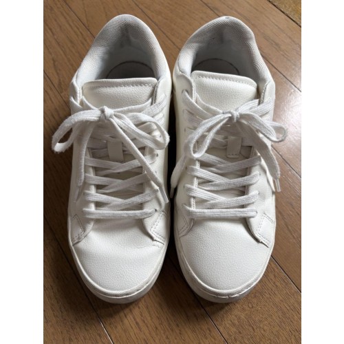 ZARA ホワイトスニーカー 22.5㎝