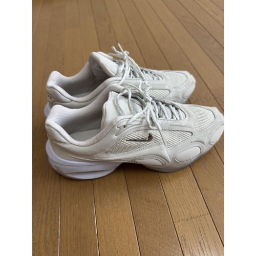 Nike W Air Museホワイト スニーカー