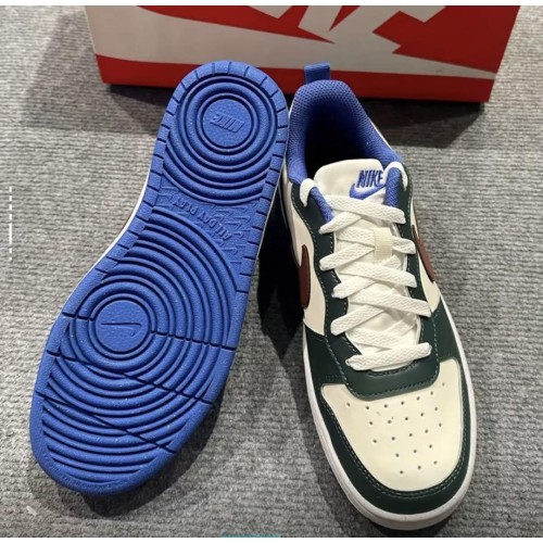 Nike カジュアルスニーカー ホワイト/グリーン