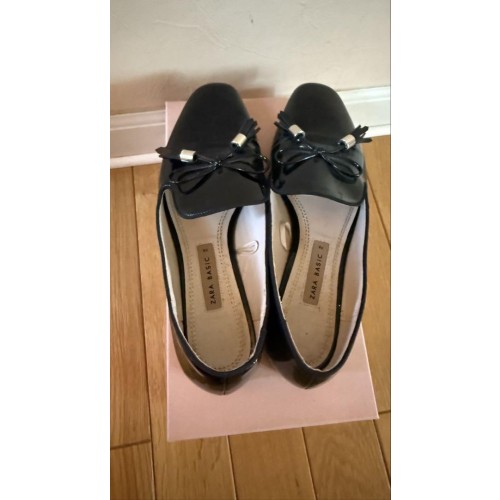 美品★ZARA タッセル付き黒ローファー メタリックヒール　38