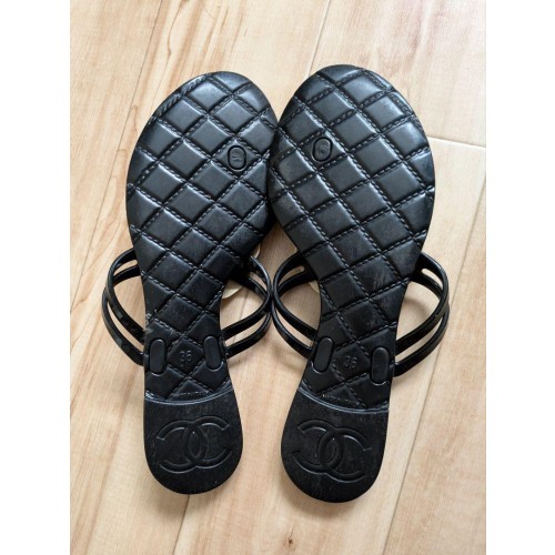 ✨CHANEL カメリアフラットングサンダル✨