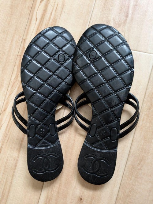✨CHANEL カメリアフラットングサンダル✨
