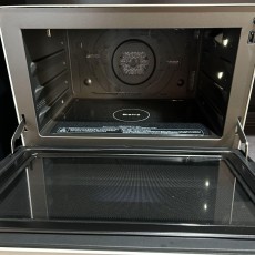 【へこみ有】2025年製ビストロ オーブンレンジ ホワイト　NE-BS8C