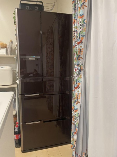 HITACHI 大型冷蔵庫　620L