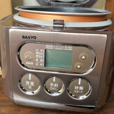 アイリスオーヤマ 圧力IHジャー炊飯器 炊飯器 KRC-PA30-B　ジャンク？