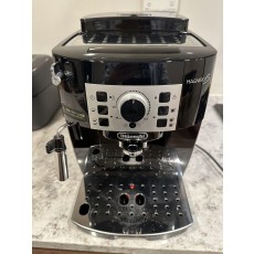 デロンギ　全自動コーヒーマシン マグニフィカS ECAM22112B