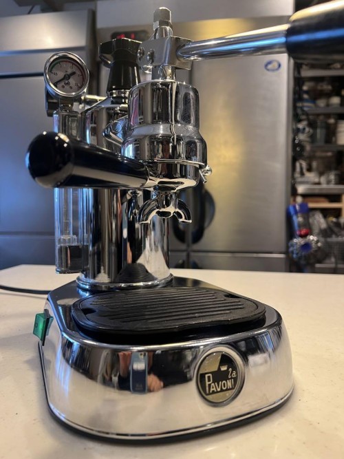 La Pavoni プロフェッショナル、used美品、ホルダー昨年購入、