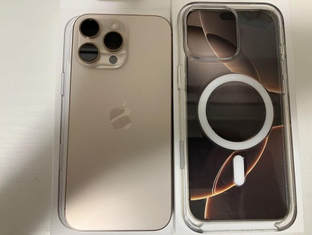 Apple iPhone 16 Pro Max 256GB ケース付き
