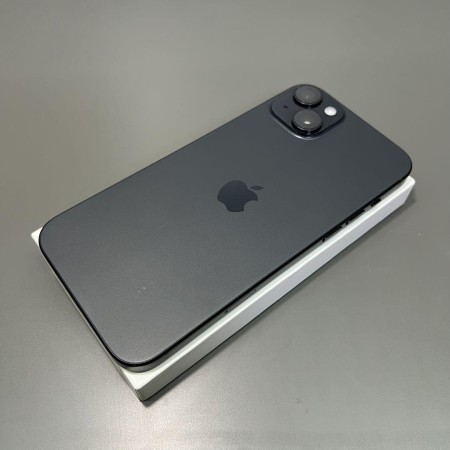 iPhone 15 Plus 128GB SIMフリー　バッテリー　￼100%