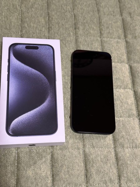Apple iPhone 15 Pro 256GＢ　ブルーチタニウム本体