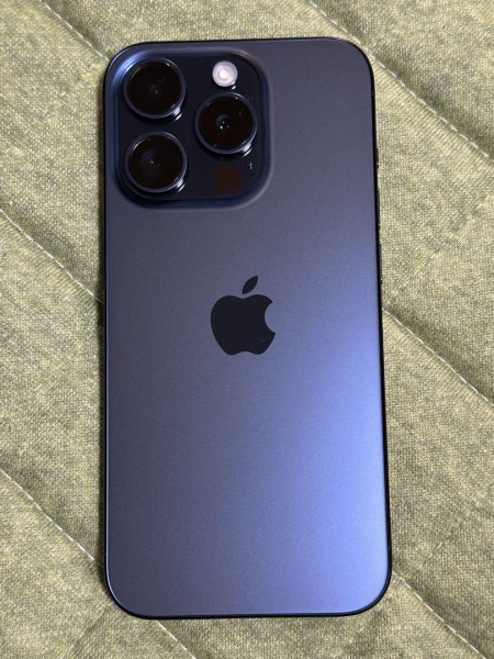 Apple iPhone 15 Pro 256GＢ　ブルーチタニウム本体