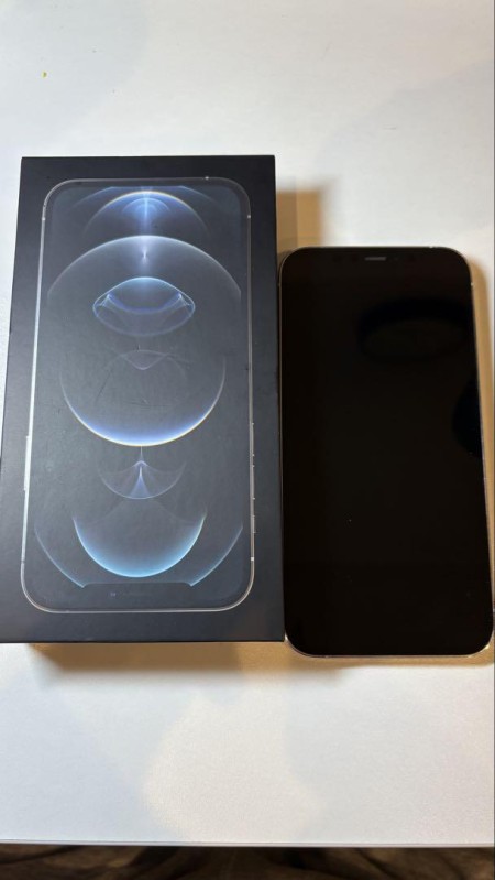 Apple iPhone 12pro 本体