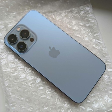 iPhone 13 Pro シエラブルー