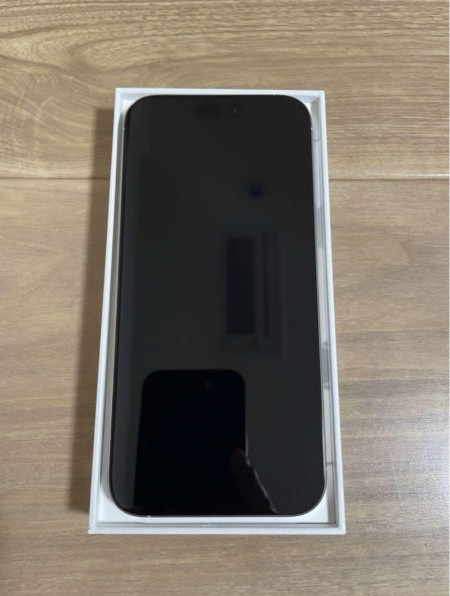 【日本版】iPhone 16 Pro Max 1TB、AppleCare＋付き