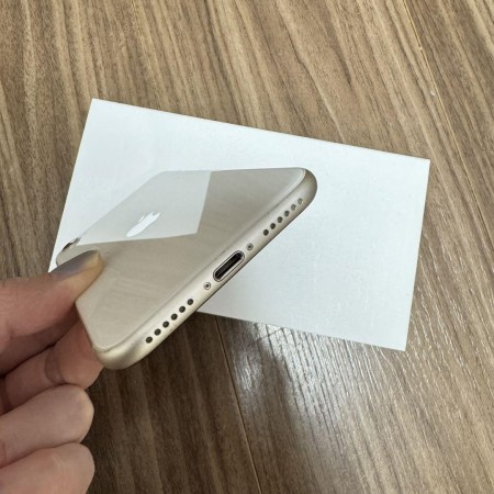 iPhone Se3 256GB SIM フリー
