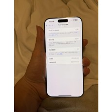 Apple iPhone 16 Pro Max 256GB、充放電回数18