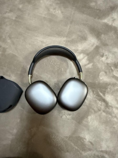 AirPods MAX ブラック