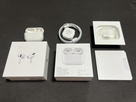 値下げ中 AirPods Pro 正規品本体 MWP22J/A 充電器のみ非正規