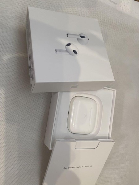 APPLE MME73J/A WHITE
