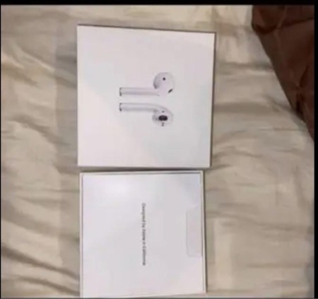 Apple AirPods MV7N2J/A訳あり