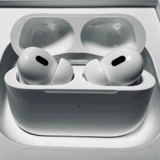 Apple AirPodsPro2 MagSafe充電ケース（USB-C）