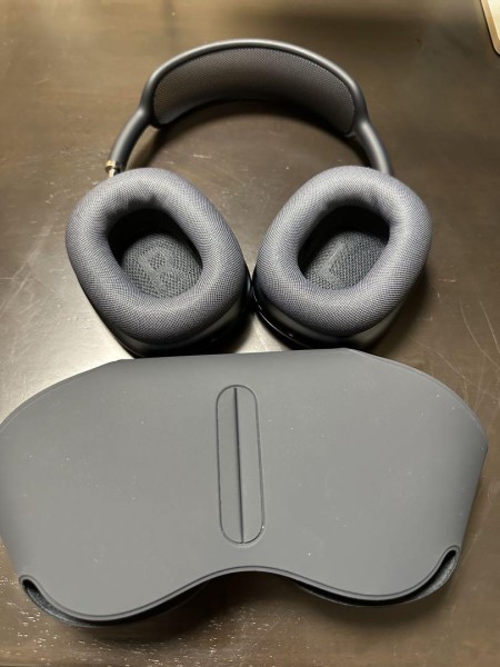 airpods max ミッドナイト　最新　第二世代