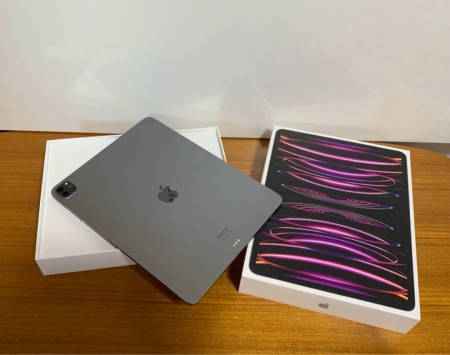 値下げ！ Apple iPad Pro 12.9インチ 第6世代 1TB