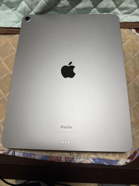 Apple iPad Air シルバー 本体