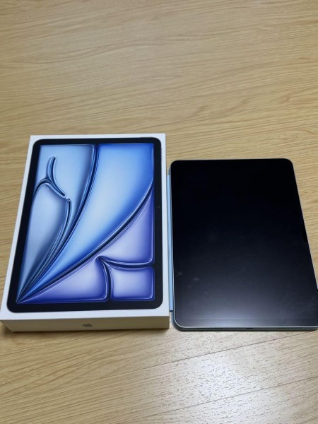 iPad Air M2 11インチ128GB＋Magic Keyboard