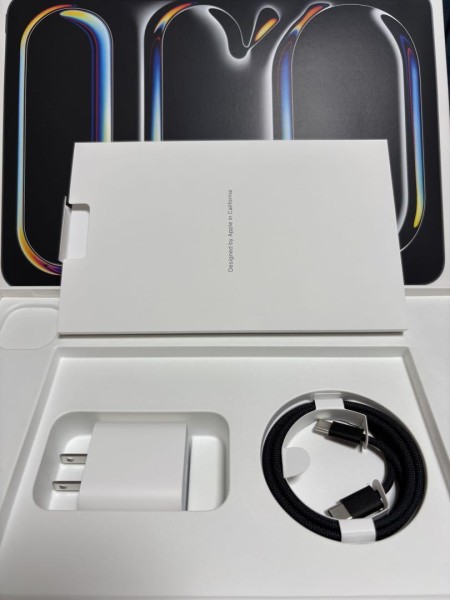 iPad Pro 11インチ 第5世代　256GB