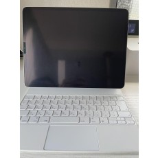 【キーボード付】iPad Pro12.9インチ (第5世代)128GB WiFi